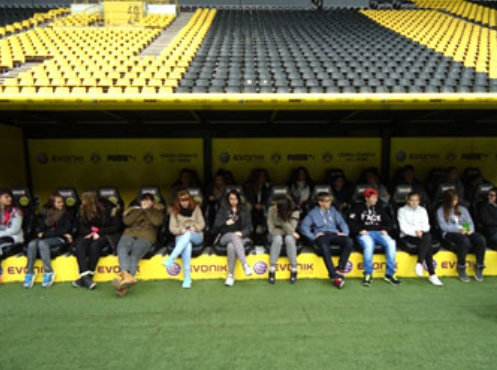 Klasse 9b der Sekundarschule Halle-Sd, hier im Stadion von Borussia Dortmund, Klassenfahrt Dortmund 2015 – Bildergalerie Klassenfahrten von Jugendtours